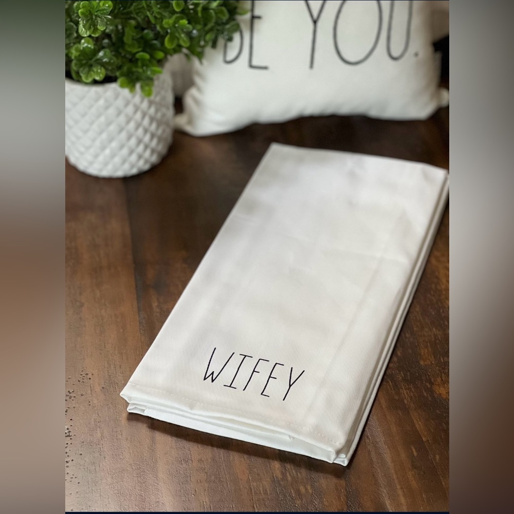 NWT STITCH & WEFT KITCHEN TOWLS
